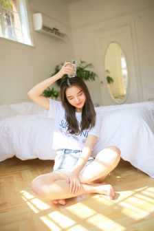 下面流了好多透明液体怎么回事